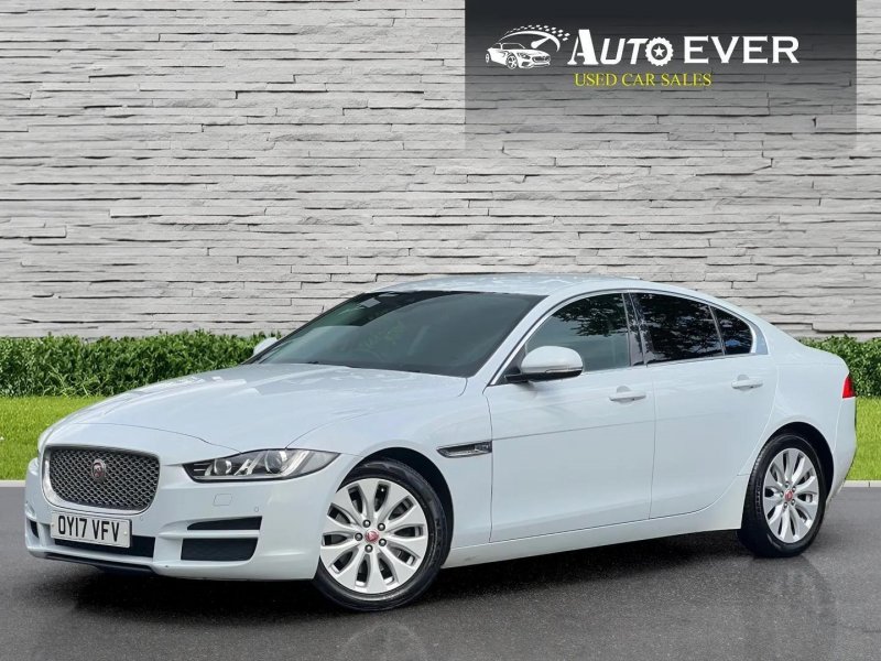 JAGUAR XE