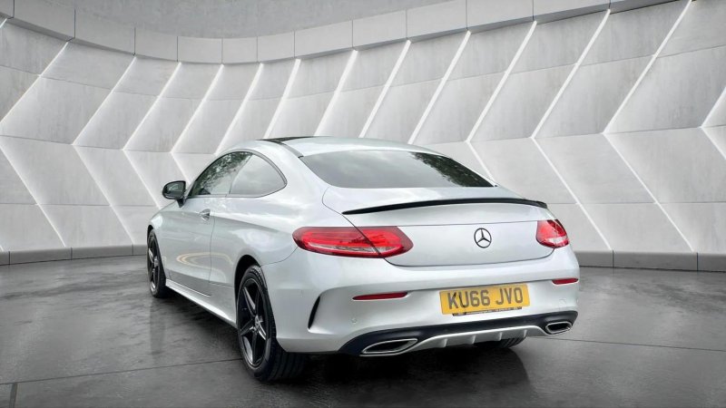 MERCEDES-BENZ C CLASS