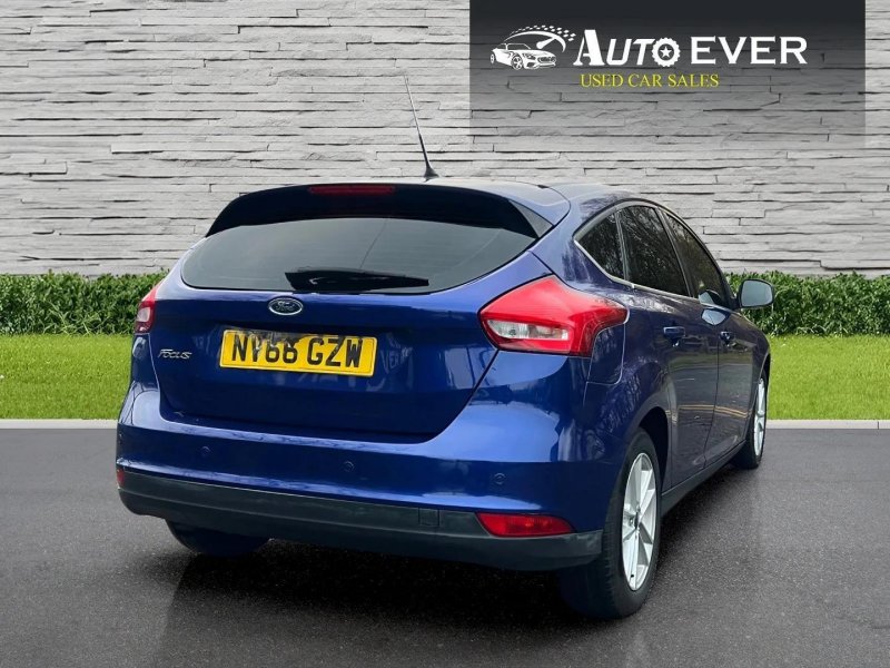 FORD FOCUS