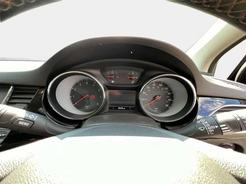 VAUXHALL ASTRA