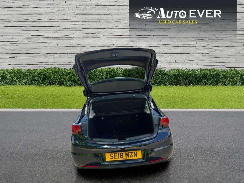 VAUXHALL ASTRA