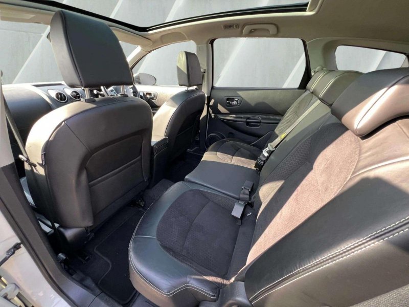 NISSAN QASHQAI+2