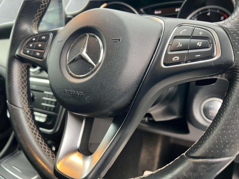 MERCEDES-BENZ GLA CLASS