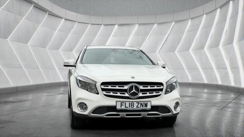 MERCEDES-BENZ GLA CLASS