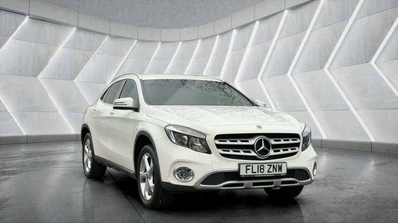 MERCEDES-BENZ GLA CLASS