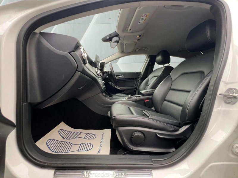 MERCEDES-BENZ GLA CLASS