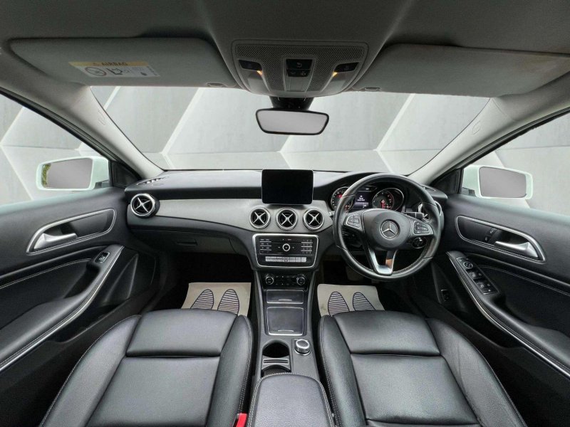 MERCEDES-BENZ GLA CLASS