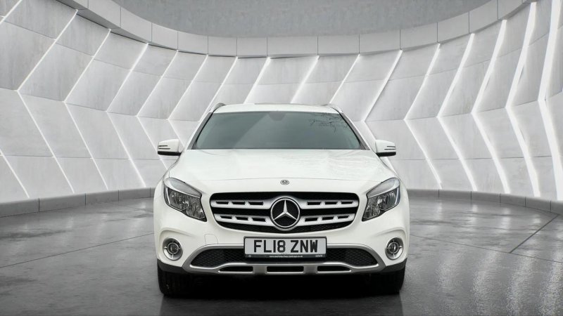 MERCEDES-BENZ GLA CLASS