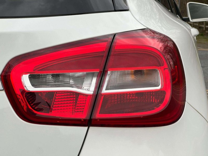 MERCEDES-BENZ GLA CLASS
