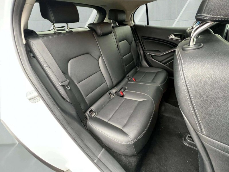 MERCEDES-BENZ GLA CLASS