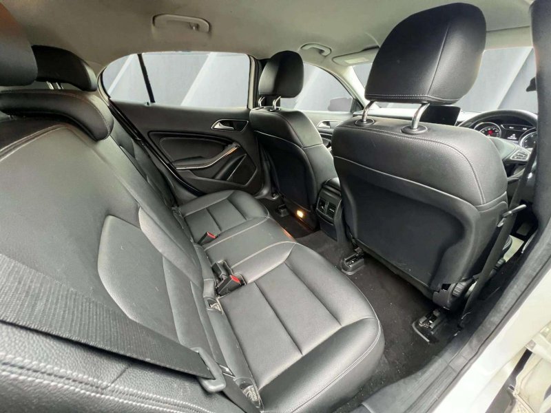 MERCEDES-BENZ GLA CLASS