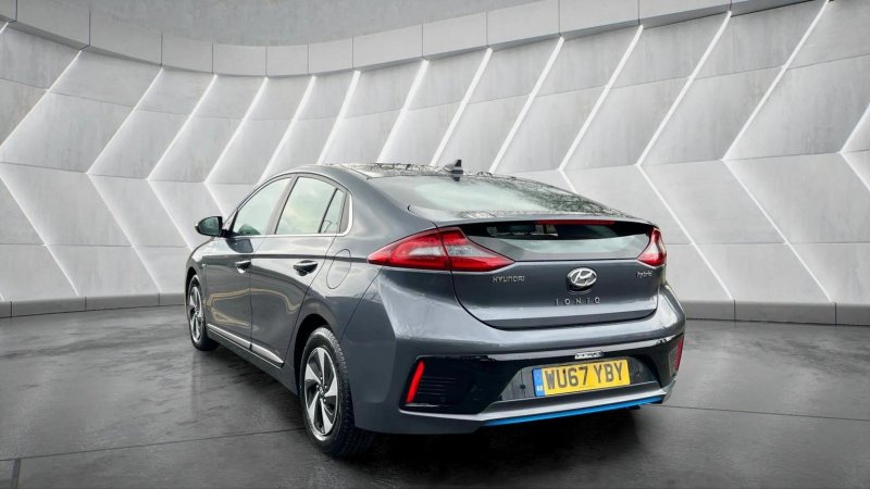 HYUNDAI IONIQ