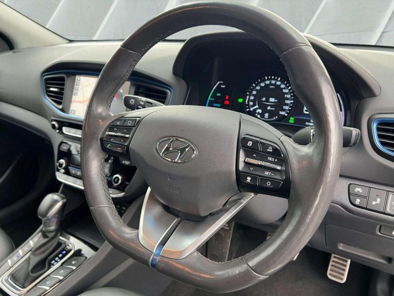 HYUNDAI IONIQ
