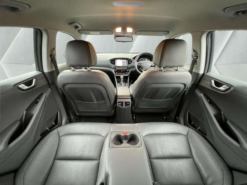 HYUNDAI IONIQ